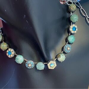 8 Mariana Necklace Green